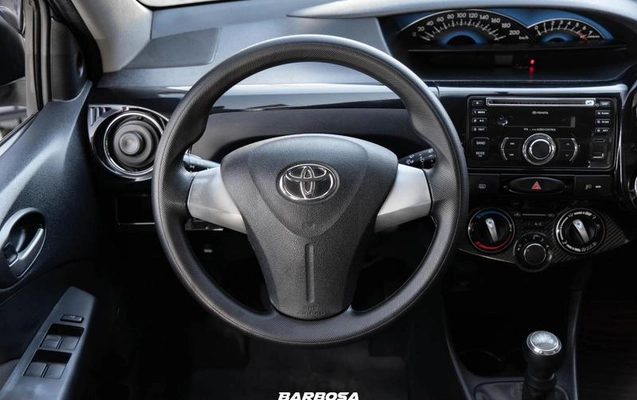 imagem-https://www.socarrao.com.br/sc-vehicle-images-prod/3310279/1787094332880-8381421_12_B_a68e1c9e4e.jpeg
