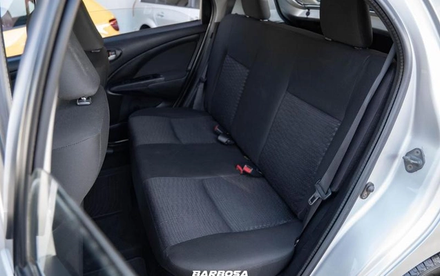 imagem-https://www.socarrao.com.br/sc-vehicle-images-prod/3310279/1787094332886-8381421_15_B_7c9f09a5e0.jpeg