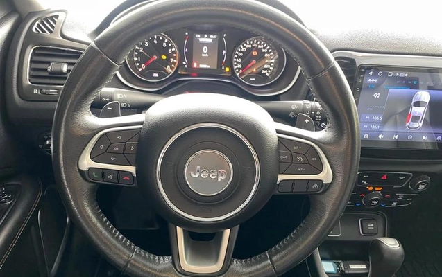 imagem-https://www.socarrao.com.br/sc-vehicle-images-prod/33104/1790790674835-7624643_14_B_e568b7104a.jpeg