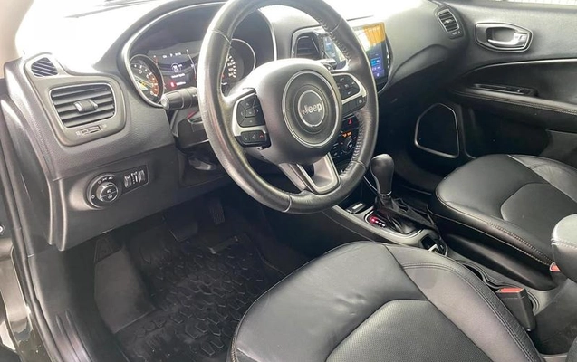 imagem-https://www.socarrao.com.br/sc-vehicle-images-prod/33104/1790790674837-7624643_18_B_fc42b42a6b.jpeg