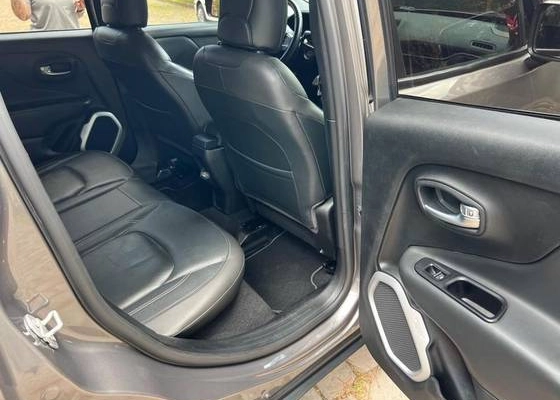imagem-https://www.socarrao.com.br/sc-vehicle-images-prod/3322758/1787138181093-jeep-renegade-1.8-16v-flex-longitude-4p-automatico-wmimagem10405701667.jpg