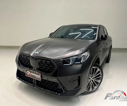 BMW X2 2025 Preto — foto 1 de 3