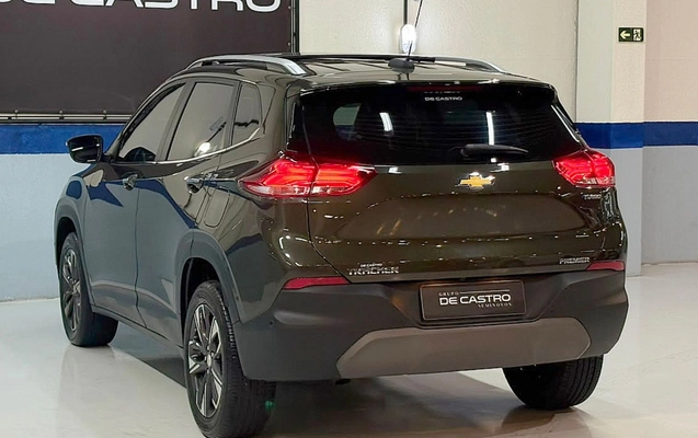 imagem-https://www.socarrao.com.br/sc-vehicle-images-prod/3322776/1787139478142-Q0hFVlJPTEVUIFRSQUNLRVIgUFJFTUlFUiBUQiAtIDIwMjQgLSBWRVJERSAtIFNGSThKNDYgKDQpLmpwZw.jpg