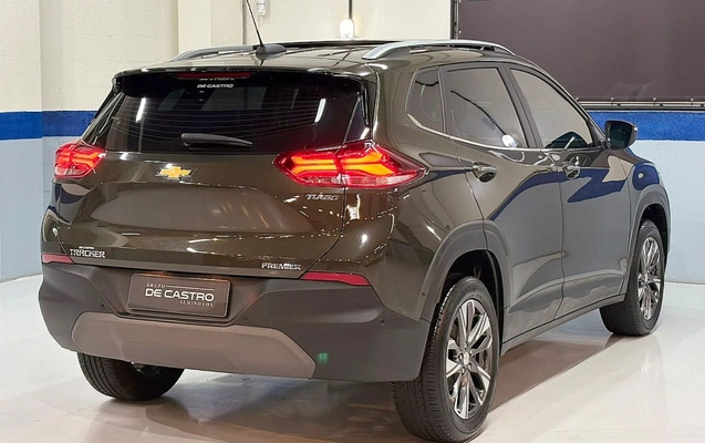 imagem-https://www.socarrao.com.br/sc-vehicle-images-prod/3322776/1787139478328-Q0hFVlJPTEVUIFRSQUNLRVIgUFJFTUlFUiBUQiAtIDIwMjQgLSBWRVJERSAtIFNGSThKNDYgKDYpLmpwZw.jpg