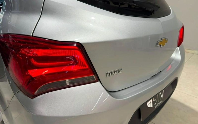imagem-https://www.socarrao.com.br/sc-vehicle-images-prod/3322808/1788432902119-8389483_12_B_8ac03d75b3.jpeg