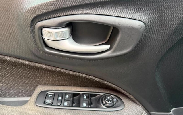 imagem-https://www.socarrao.com.br/sc-vehicle-images-prod/3322810/1790093343217-8363813_10_B_7ed682a76f.jpeg