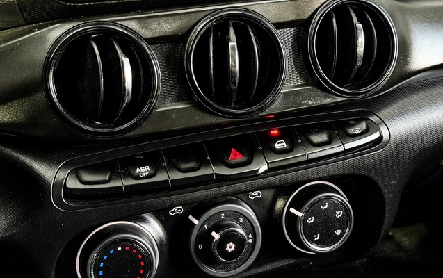 imagem-https://www.socarrao.com.br/sc-vehicle-images-prod/3322872/1788963348317-8889d6099cd4414daf7cc6cc3ff0211b_1787141175345.jpg
