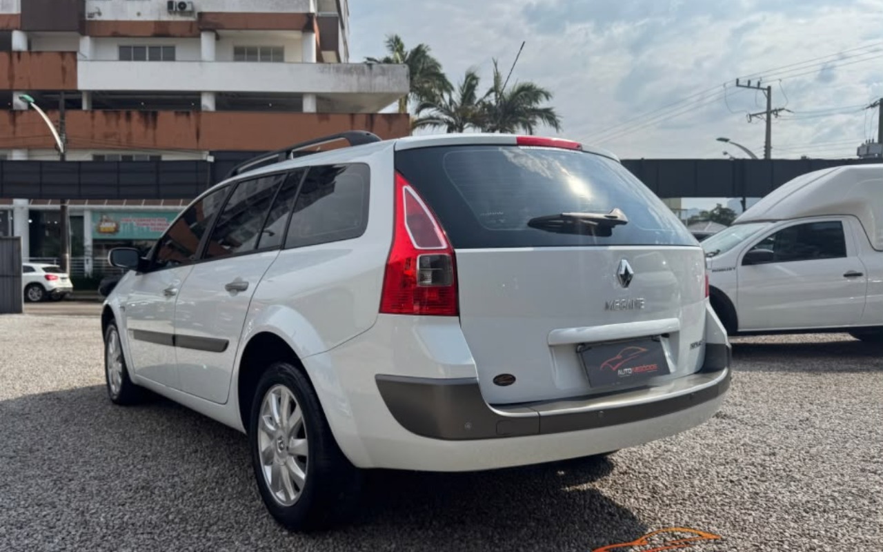 imagem-https://www.socarrao.com.br/sc-vehicle-images-prod/3322894/1787141718114-NC5qcGVn.jpeg