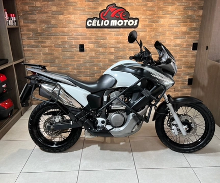 Honda XL 700V TRANSALP 2013 Branco — foto 1 de 3