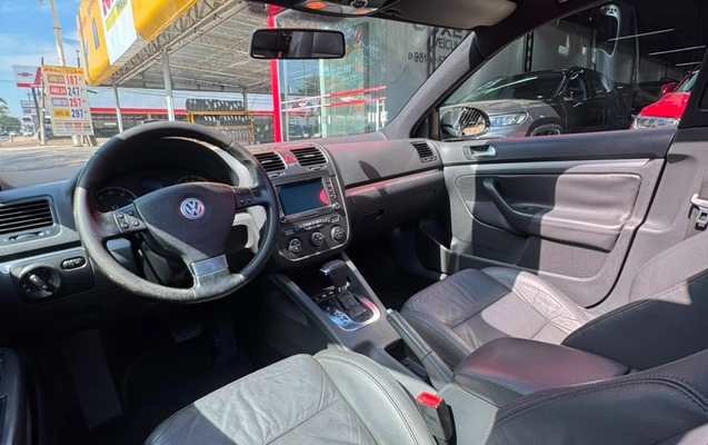 imagem-https://www.socarrao.com.br/sc-vehicle-images-prod/3323077/1787142405934-V2hhdHNBcHAgSW1hZ2UgMjAyNi0wOC0xOSBhdCAwOS4xOC4yMiAoNSkuanBlZw.jpeg