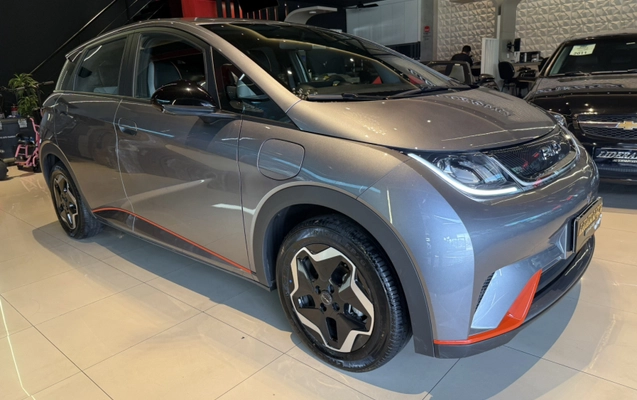 imagem-https://www.socarrao.com.br/sc-vehicle-images-prod/3323280/1787666236401-app-photos-isWuID91NoP1AEaSv7WyZDsbcKJZuNab.jpg