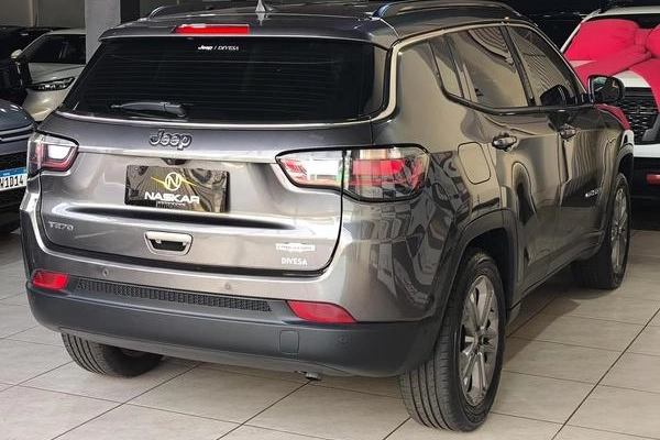 imagem-https://www.socarrao.com.br/sc-vehicle-images-prod/3323282/1787575219314-8392255_5_B_47510694d3.jpeg