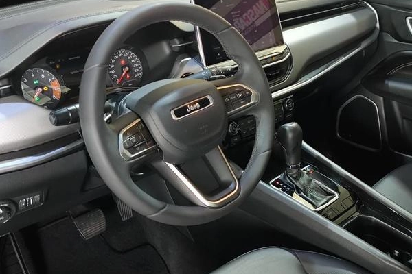 imagem-https://www.socarrao.com.br/sc-vehicle-images-prod/3323282/1787575219314-8392255_8_B_4ac26fec11.jpeg