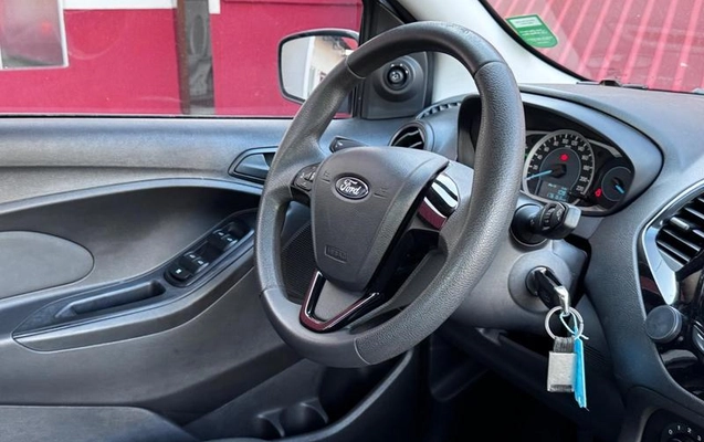imagem-https://www.socarrao.com.br/sc-vehicle-images-prod/3323294/1789673984394-8387752_5_B_47fa59ba00.jpeg