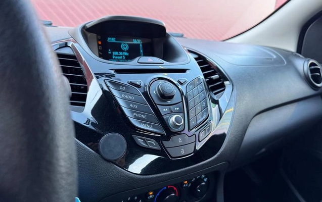 imagem-https://www.socarrao.com.br/sc-vehicle-images-prod/3323294/1789673984402-8387752_9_B_1d3e12b5d0.jpeg