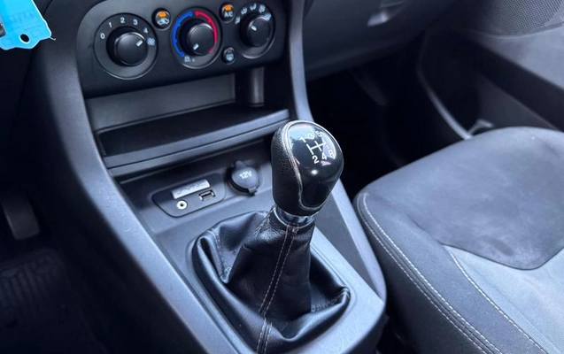 imagem-https://www.socarrao.com.br/sc-vehicle-images-prod/3323294/1789673984408-8387752_11_B_1f5bb19644.jpeg