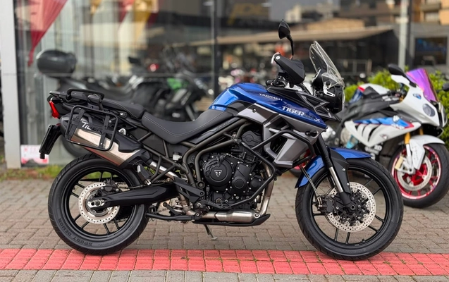 imagem-https://www.socarrao.com.br/sc-vehicle-images-prod/3323298/1787143656726-80dd868cda51465aada37699b2e5a3e1_1787143528412.jpg