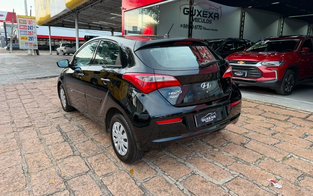 imagem-https://www.socarrao.com.br/sc-vehicle-images-prod/3323335/1787144114380-V2hhdHNBcHAgSW1hZ2UgMjAyNi0wOC0xOSBhdCAwOS40Mi4zNiAoMSkuanBlZw.jpeg