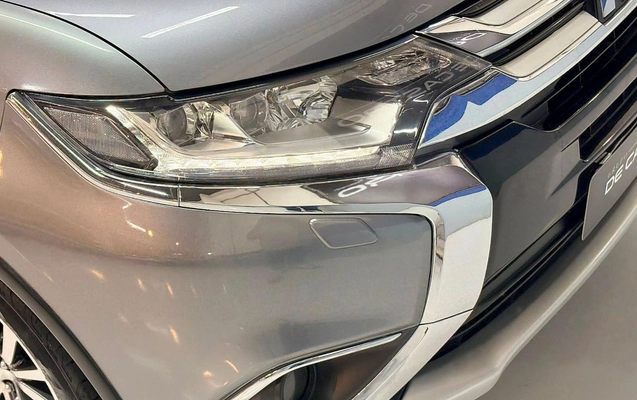 imagem-https://www.socarrao.com.br/sc-vehicle-images-prod/3323347/1787144527080-TUlUU1VCSVNIIE9VVExBTkRFUiAyLjIgLSAyMDE2IC0gQ0lOWkEgLSBQV1I1STMzICgxMCkuanBn.jpg