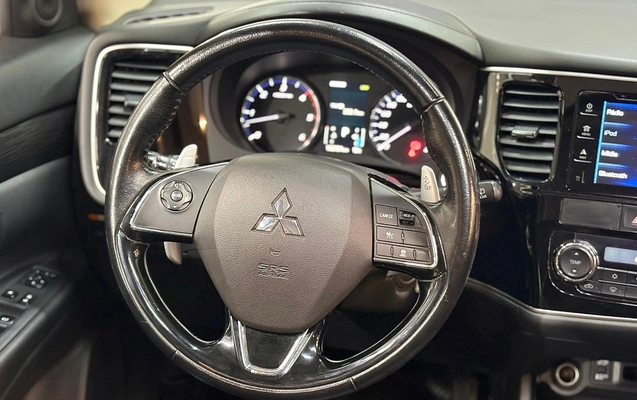 imagem-https://www.socarrao.com.br/sc-vehicle-images-prod/3323347/1787144527829-TUlUU1VCSVNIIE9VVExBTkRFUiAyLjIgLSAyMDE2IC0gQ0lOWkEgLSBQV1I1STMzICgyMCkuanBn.jpg
