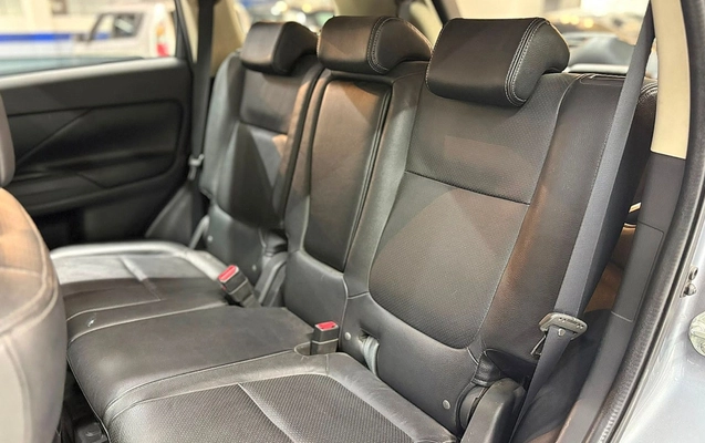 imagem-https://www.socarrao.com.br/sc-vehicle-images-prod/3323347/1787144528195-TUlUU1VCSVNIIE9VVExBTkRFUiAyLjIgLSAyMDE2IC0gQ0lOWkEgLSBQV1I1STMzICgxNSkuanBn.jpg