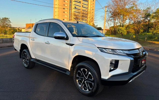imagem-https://www.socarrao.com.br/sc-vehicle-images-prod/3323351/1789648008839-d78c6ae8891241fdb5b602b7e4923c2f_1787139799491.jpg