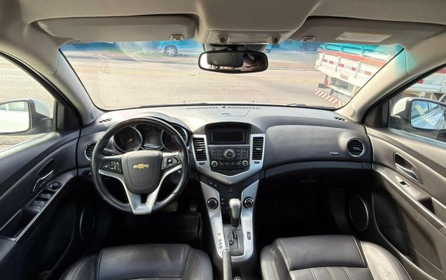 imagem-https://www.socarrao.com.br/sc-vehicle-images-prod/3323372/1787145115341-7946761_3_B_822800d64c.jpeg