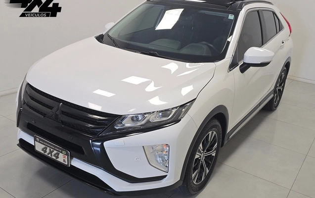imagem-https://www.socarrao.com.br/sc-vehicle-images-prod/3323374/1789480409453-7ef3c756d17f476890d2dac0e0b1d3db_1787144960472.jpg