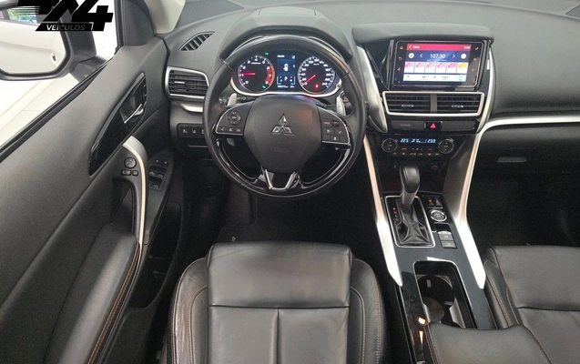 imagem-https://www.socarrao.com.br/sc-vehicle-images-prod/3323374/1789480409460-db68f59f3ef14c12b3b5c6e77b03f00a_1787144960609.jpg