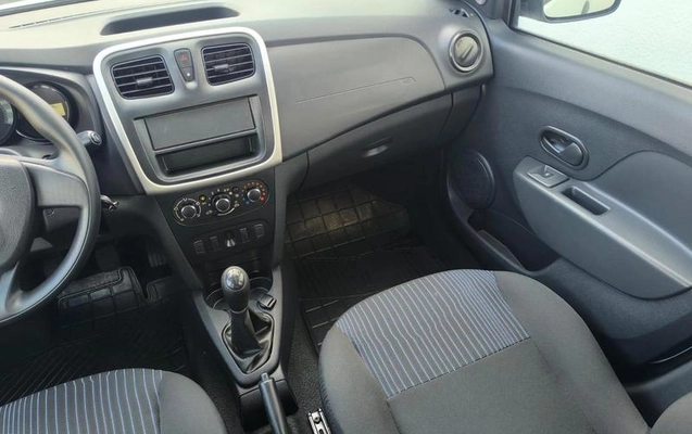 imagem-https://www.socarrao.com.br/sc-vehicle-images-prod/3323410/1789410069513-8260989_6_B_e3d22cb216.jpeg