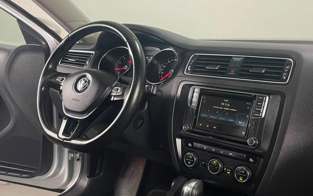 imagem-https://www.socarrao.com.br/sc-vehicle-images-prod/3323457/1788182804739-8353613_25_B_37aa51e6bc.jpeg