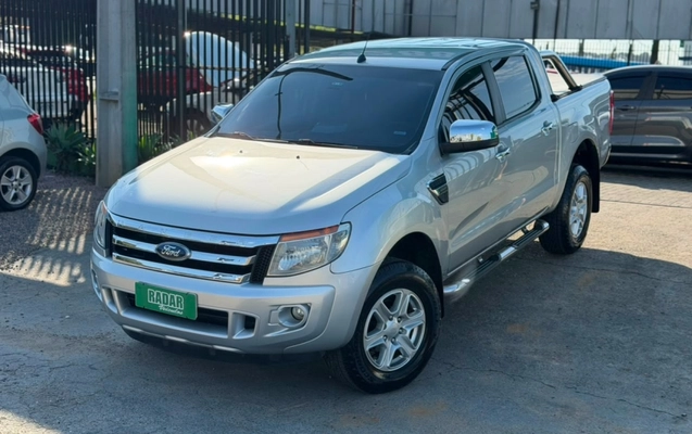 imagem-https://www.socarrao.com.br/sc-vehicle-images-prod/3323471/1788446197464-mv2d8eC2jv7iXhcRffTh06Fs5rT9qJtN.jpg