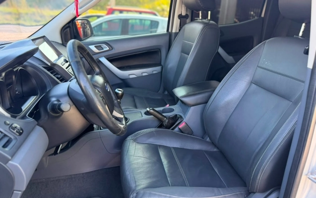 imagem-https://www.socarrao.com.br/sc-vehicle-images-prod/3323471/1788446197476-pLdyzvukIm0PzfoNckGlCO1aYfl55dO5.jpg