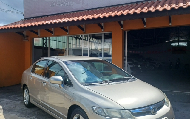 imagem-https://www.socarrao.com.br/sc-vehicle-images-prod/3323479/1787312553115-app-photos-AtyB2i8hC1JgM7OpPbMNYuCzZcWMUpss.jpg