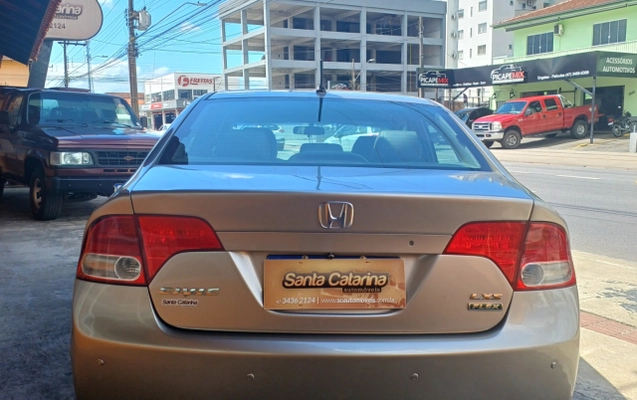 imagem-https://www.socarrao.com.br/sc-vehicle-images-prod/3323479/1787312553121-app-photos-Ifcp0FyL8SyBVJFB6lEBJY52WMTlW8EQ.jpg