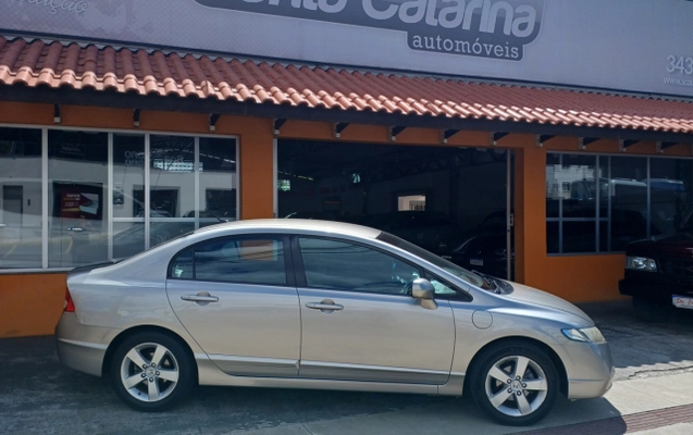 imagem-https://www.socarrao.com.br/sc-vehicle-images-prod/3323479/1787312553124-app-photos-vJPy3BfdArJ12hfkXbj9PCI6zHNeuX0d.jpg