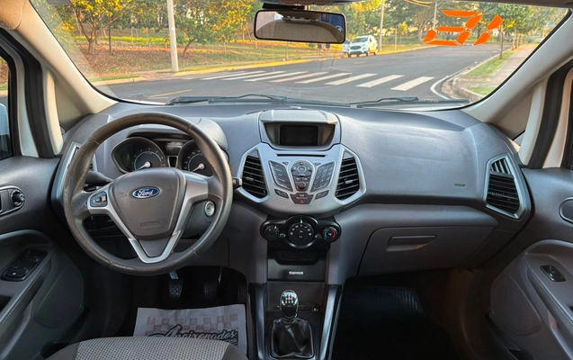 imagem-https://www.socarrao.com.br/sc-vehicle-images-prod/3323518/1789647986879-aba9d091980440438b2a0db03db97939_1787140100984.jpg