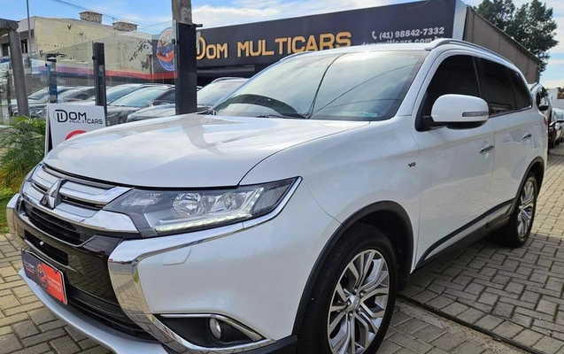 imagem-https://www.socarrao.com.br/sc-vehicle-images-prod/3323541/1788272163045-8372090_7_B_791b00e32f.jpeg