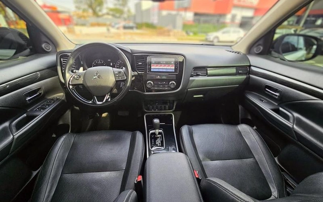 imagem-https://www.socarrao.com.br/sc-vehicle-images-prod/3323541/1788272163077-8372090_7_B_034052491b.jpeg