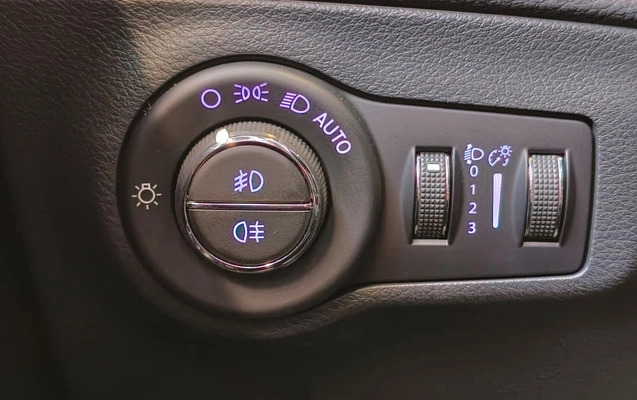 imagem-https://www.socarrao.com.br/sc-vehicle-images-prod/3323627/1787148826884-003_27fae220f9cd1ef14cb210f6811f5e53.jpeg