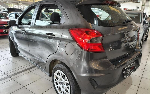 imagem-https://www.socarrao.com.br/sc-vehicle-images-prod/3323725/1787767159408-8385611_11_B_06a932005a.jpeg