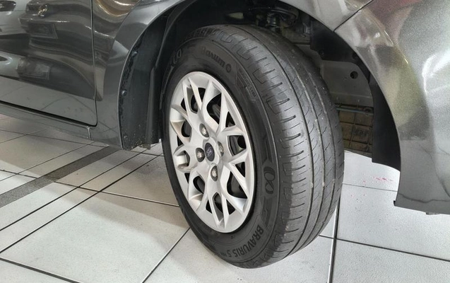 imagem-https://www.socarrao.com.br/sc-vehicle-images-prod/3323725/1787767159412-8385611_5_B_2e643fb5f7.jpeg