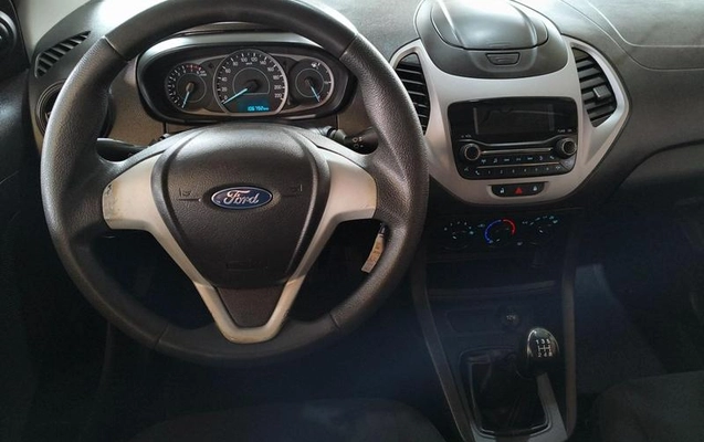 imagem-https://www.socarrao.com.br/sc-vehicle-images-prod/3323725/1787767159416-8385611_6_B_3dadba7af5.jpeg
