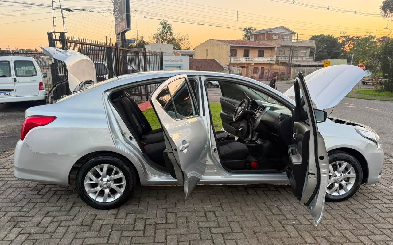 imagem-https://www.socarrao.com.br/sc-vehicle-images-prod/3323731/1787149377095-V2hhdHNBcHAgSW1hZ2UgMjAyNi0wOC0xNyBhdCAyMC4zMS4wMC5qcGVn.jpeg