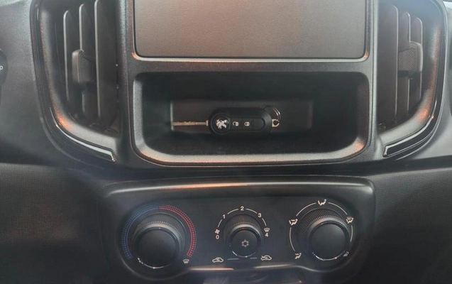 imagem-https://www.socarrao.com.br/sc-vehicle-images-prod/3323735/1788635738150-8394888_8_B_22c9eaadc0.jpeg