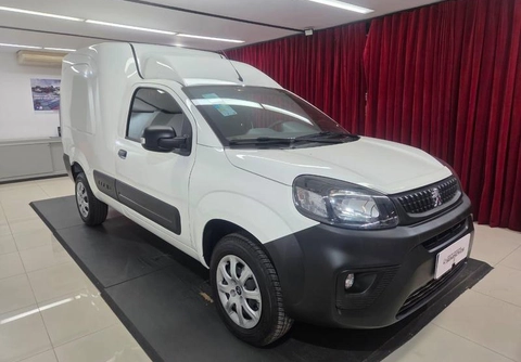 Peugeot Partner 2025 Branco — foto 1 de 3
