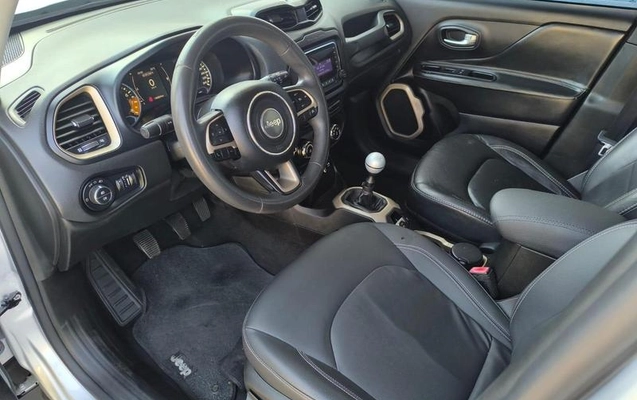 imagem-https://www.socarrao.com.br/sc-vehicle-images-prod/3323810/1789583719336-8383842_9_B_6bb5d46996.jpeg