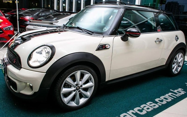 imagem-https://www.socarrao.com.br/sc-vehicle-images-prod/3323811/1787595417449-8394961_4_B_56057620f1.jpeg