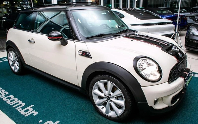 imagem-https://www.socarrao.com.br/sc-vehicle-images-prod/3323811/1787595417450-8394961_1_B_9901ef640c.jpeg