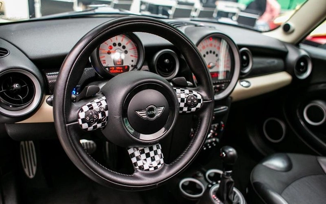 imagem-https://www.socarrao.com.br/sc-vehicle-images-prod/3323811/1787595417454-8394961_18_B_e79ff830fb.jpeg